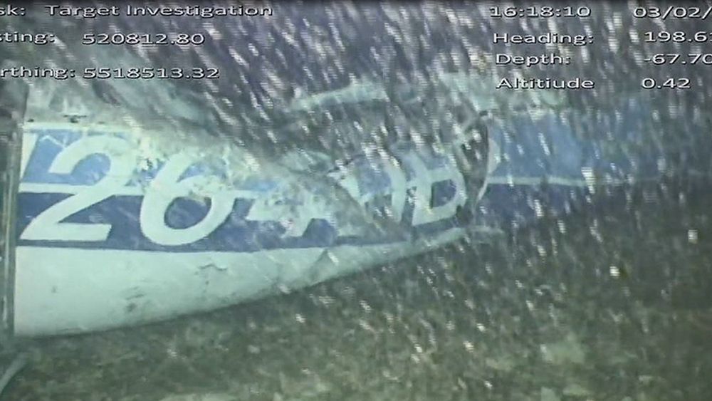 Hallaron un cuerpo en los restos del avión que transportaba a Emiliano Sala