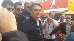 Bolsonaro paseó por Brasilia en contra de recomendaciones sanitarias