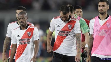 River se durmió y Racing se lo empató 2 a 2