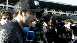 Higuaín intentó agredir a hincha que le recriminó su penal fallado
