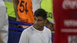 Hugo Ibarra dejó de ser el técnico de Boca