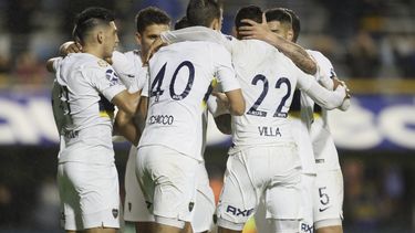 Boca le ganó con claridad a Colón tras una semana difícil