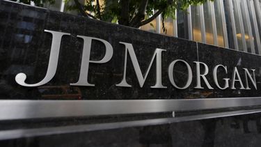 J.P. Morgan calificó de exitosa la salida del cepo