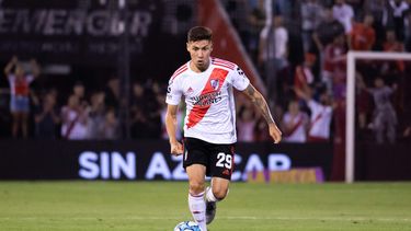 Montiel viaja hacia la Argentina para sumarse a River: Feliz de volver a casa