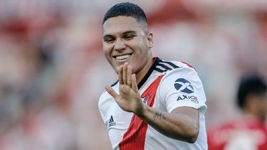 Juanfer Quintero se suma el viernes a los entrenamientos en River
