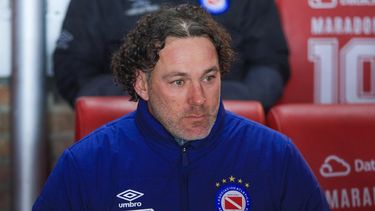 Gabriel Milito dejó de ser el entrenador de Argentinos Juniors