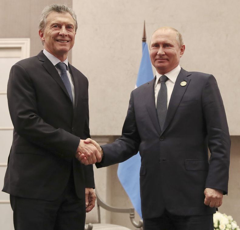 Macri Putin.jpg