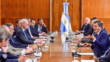 Massa anunció el canje de deuda en pesos