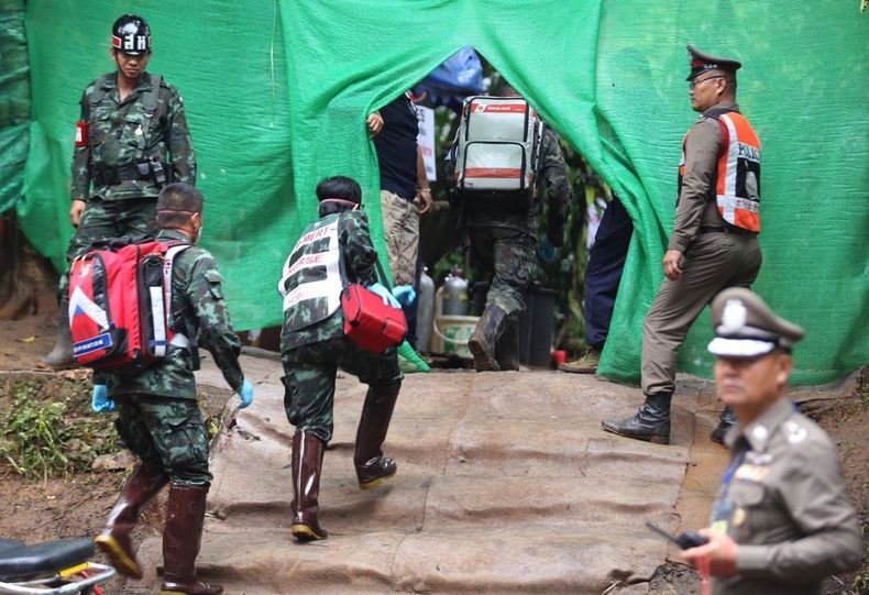 cueva tailandia.jpg