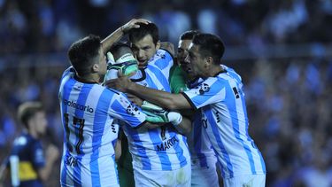 Racing ganó en Avellaneda y postergó el festejo de Boca