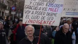 La CGT, las CTA y movimientos sociales marchan al Congreso junto a los jubilados