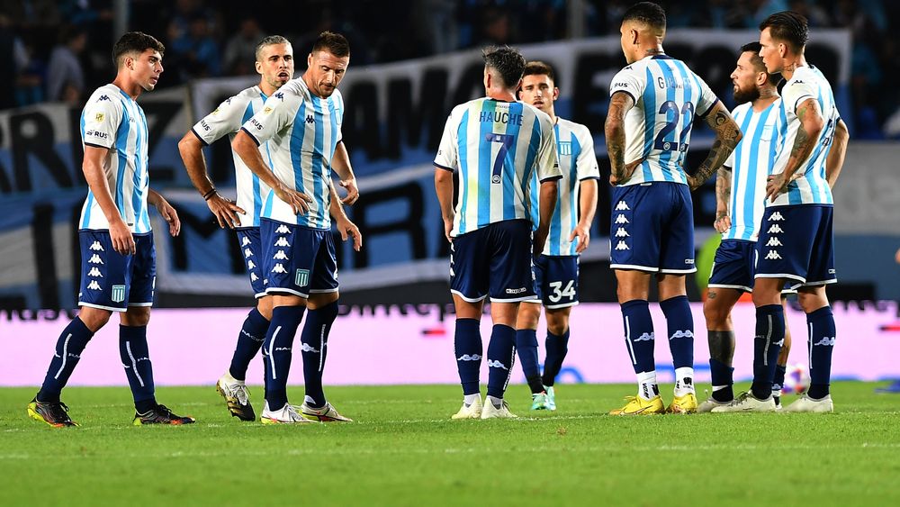Racing no encontró los caminos y cayó ante Newell´s en Avellaneda